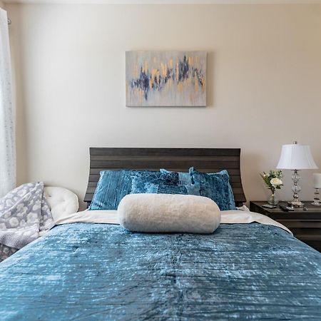 Luxury Bedroom With Private Bath Hampton Esterno foto